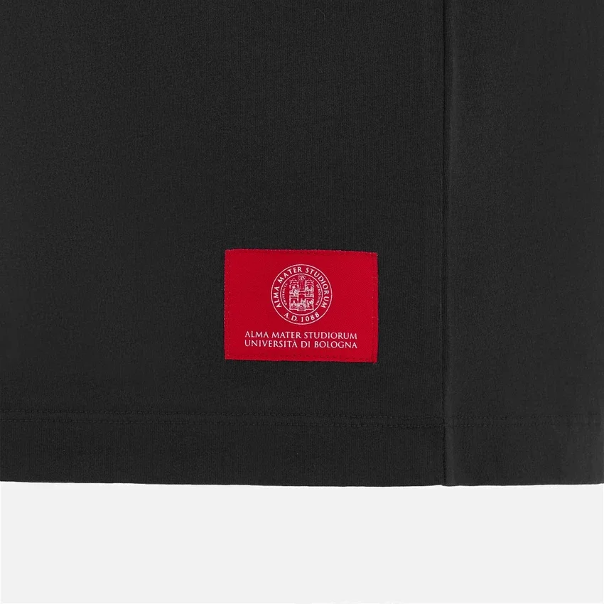 Camiseta de algodón para adultos de la colección Unibo en color negro Camiseta de algodón para adultos de la colección Unibo en color negro