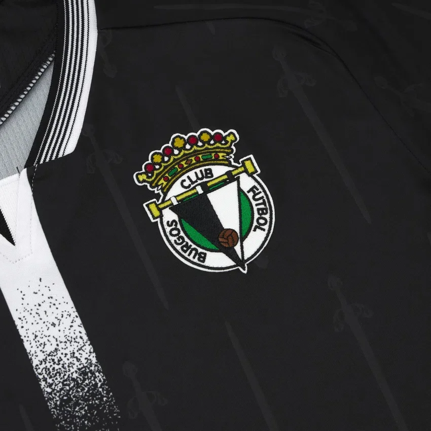 Equipación de partido fuera de casa para adultos del Burgos CF 2025/26 Equipación de partido fuera de casa para adultos del Burgos CF 2025/26