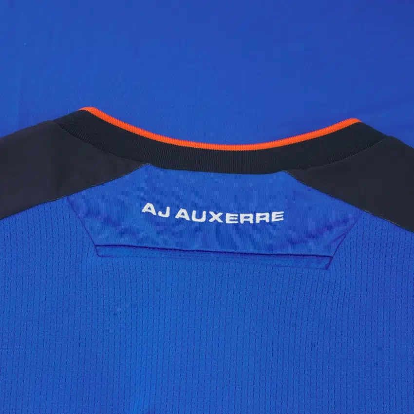 Equipación de tercer partido para adultos del Auxerre 2025/26 Equipación de tercer partido para adultos del Auxerre 2025/26