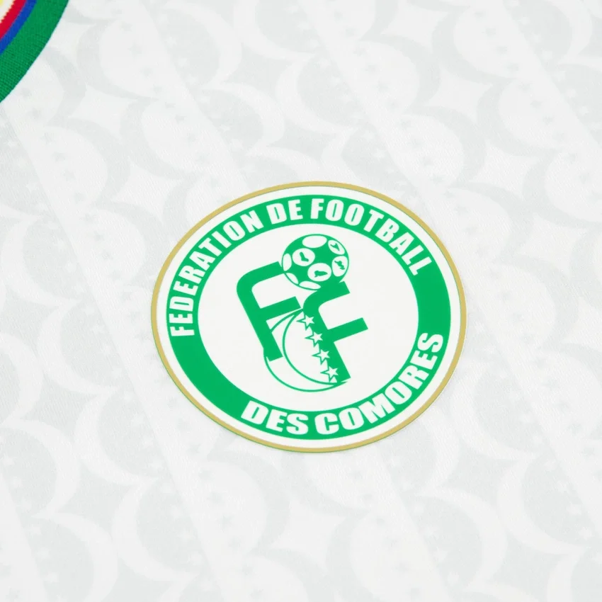 Equipación de visitante para adultos de la Federazione Calcistica Isole Comore 2025/26 Equipación de visitante para adultos de la Federazione Calcistica Isole Comore 2025/26