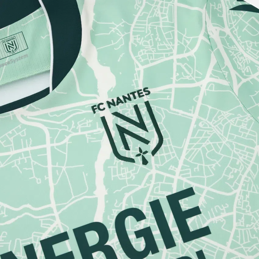 Equipación de visitante para adultos del FC Nantes 2025/26 Equipación de visitante para adultos del FC Nantes 2025/26